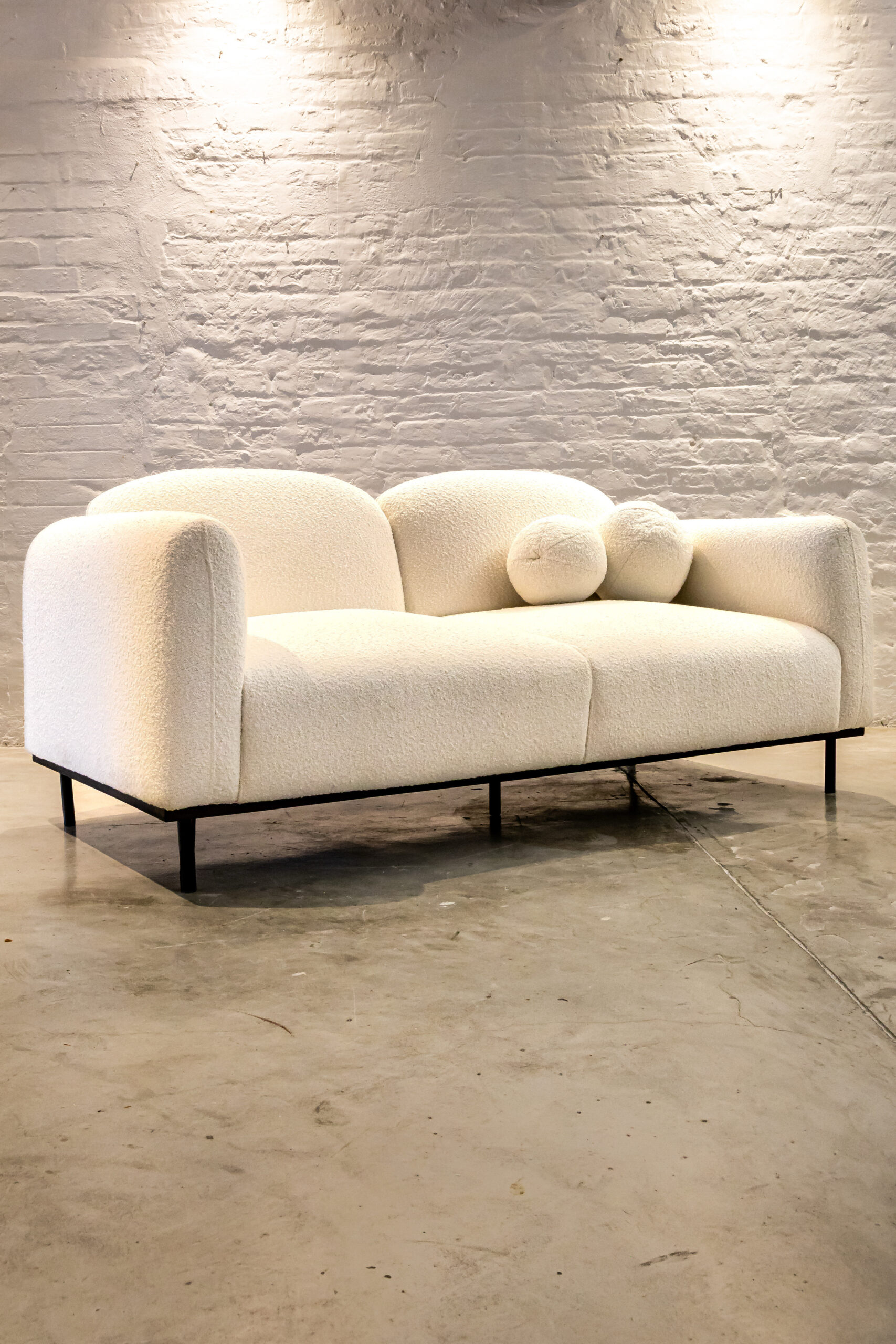 Dusk Sofa - Image 2