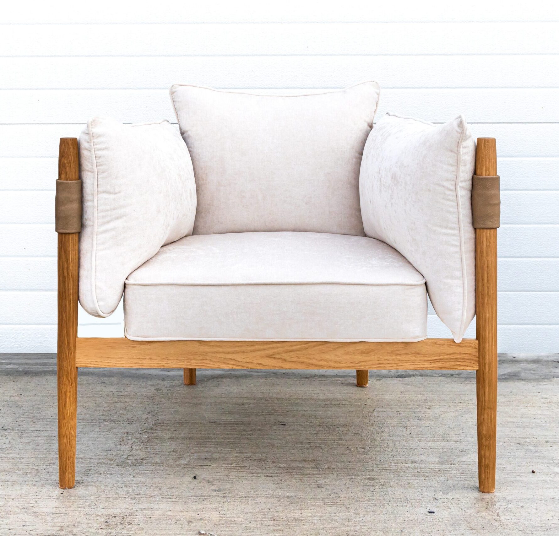 Mira Armchair - Image 3
